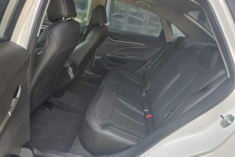 Used Buick GT 2021 Revised Version Flagship 1.5L Automatic Elite Edition Left Rear Seat