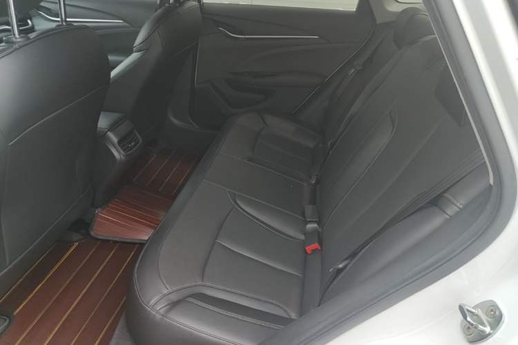 Used Buick GT 2021 Revised Version 1.3T Automatic Mild Hybrid Elite Edition Left Rear Seat