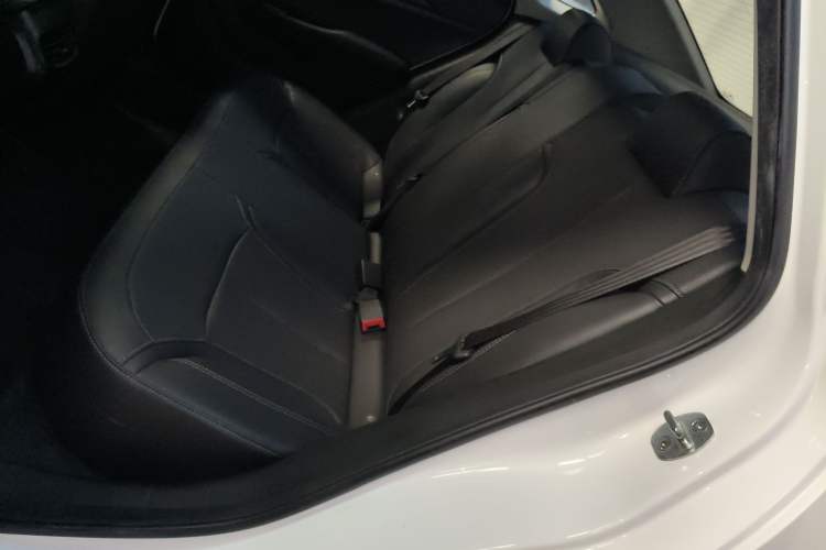Used Buick GT 2021 Revised Version 1.3T Automatic Mild Hybrid Elite Edition Left Rear Seat