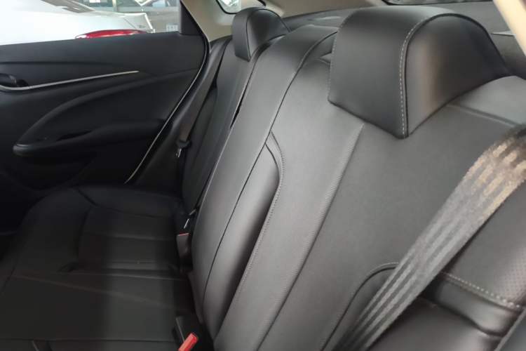 Used Buick GT 2021 Revised Version Flagship 1.5L Automatic Elite Edition Left Rear Seat