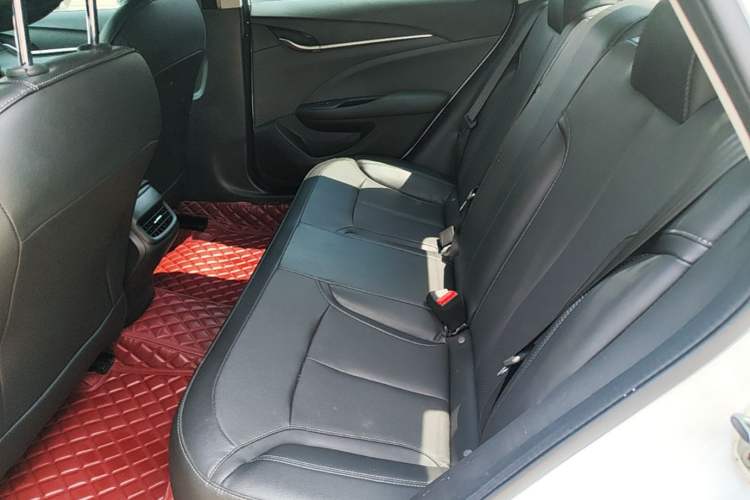 Used Buick GT 2021 Revised Version Flagship 1.5L Automatic Elite Edition Left Rear Seat