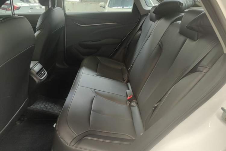 Used Buick GT 2021 Revised Version Flagship 1.5L Automatic Entry-Level Trim Left Rear Seat