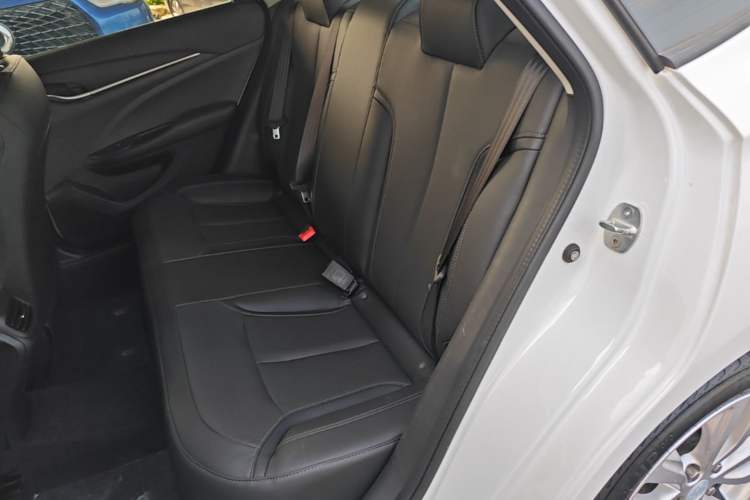 Used Buick GT 2021 Revised Version Flagship 1.5L Automatic Elite Edition Left Rear Seat