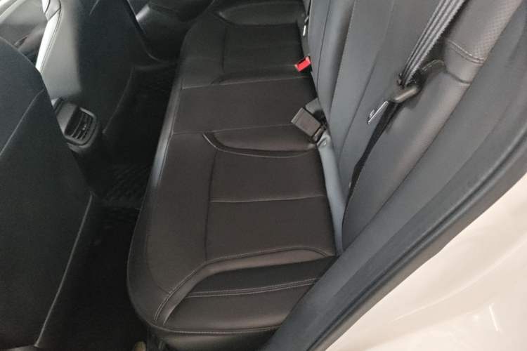Used Buick GT 2021 Revised Version Flagship 1.5L Automatic Entry-Level Trim Left Rear Seat
