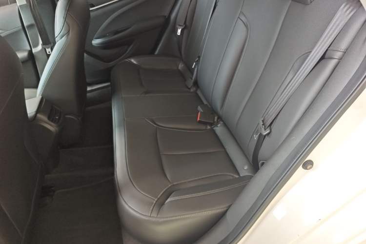 Used Buick GT 2021 Revised Version Flagship 1.5L Automatic Elite Edition Left Rear Seat