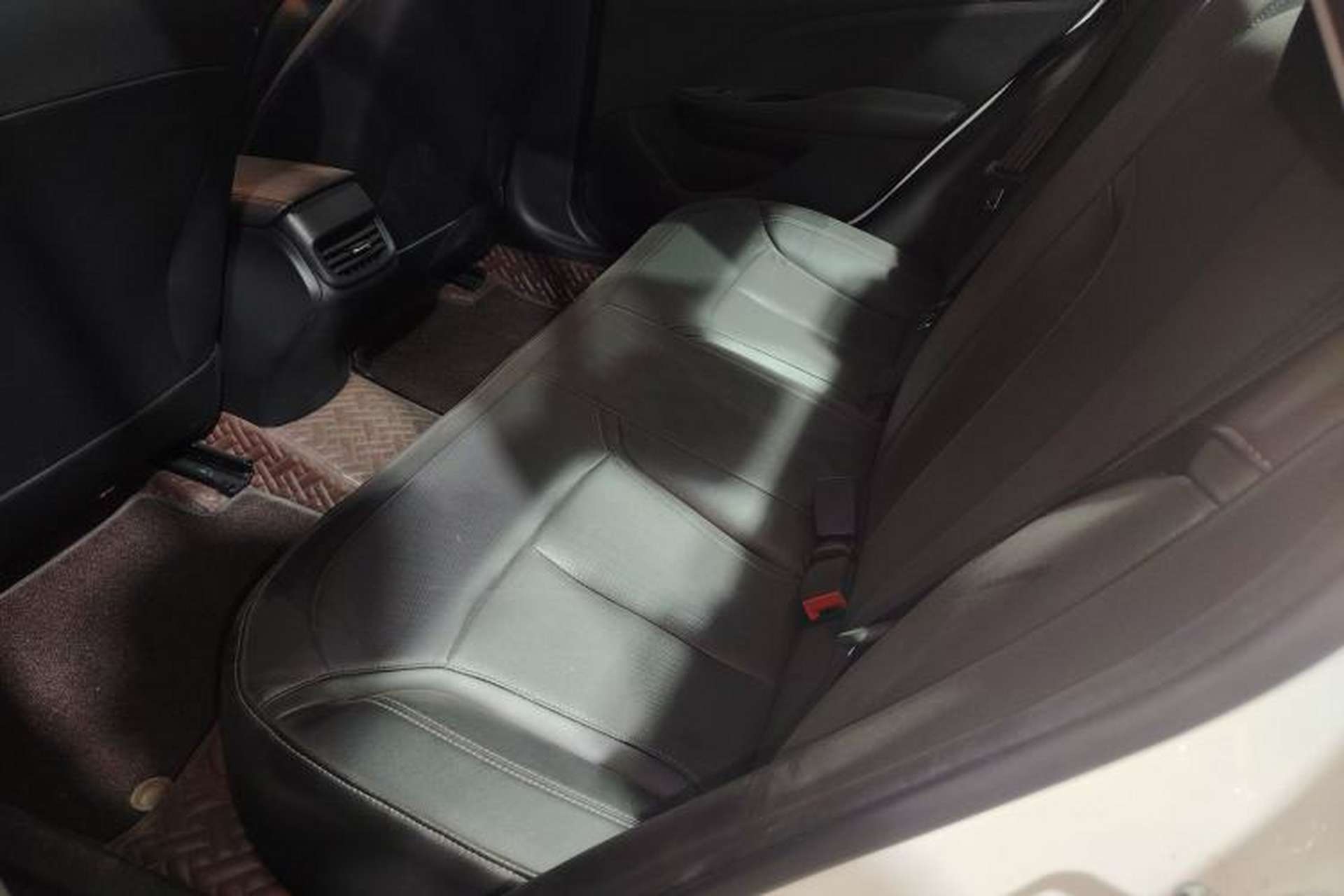 Used Buick GT 2021 1.3T Automatic Mild Hybrid Elite Version Left Rear Seat