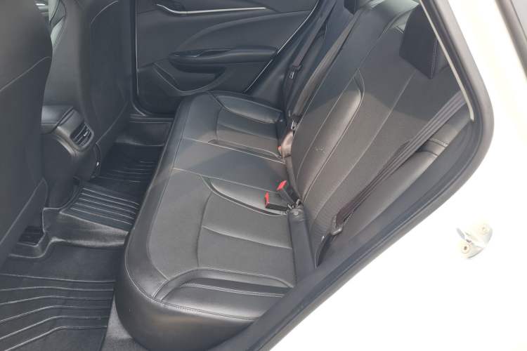 Used Buick GT 2021 Revised Version Flagship 1.5L Automatic Elite Edition Left Rear Seat
