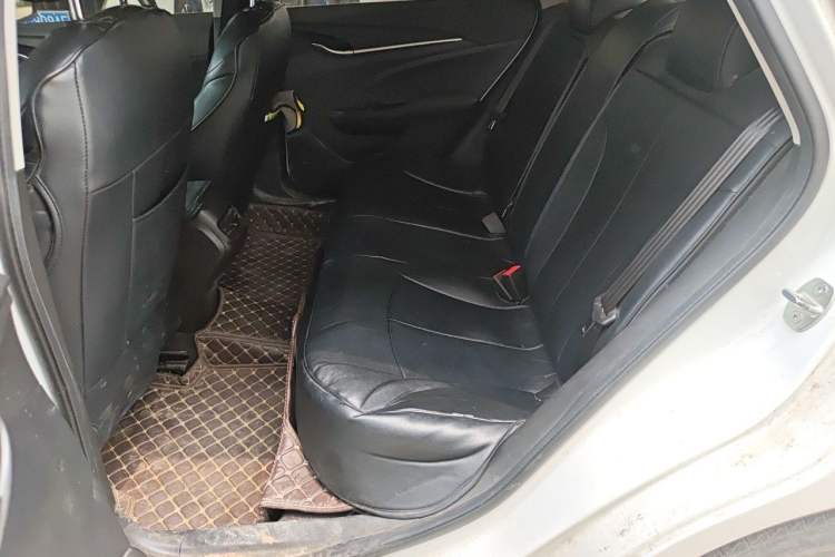 Used Buick GT 2021 1.3T Automatic Mild Hybrid Elite Version Left Rear Seat