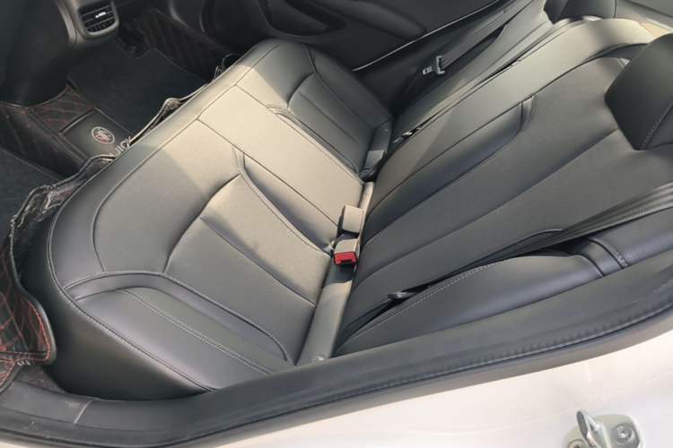 Used Buick GT 2021 Revised Version 1.3T Automatic Mild Hybrid Elite Edition Left Rear Seat
