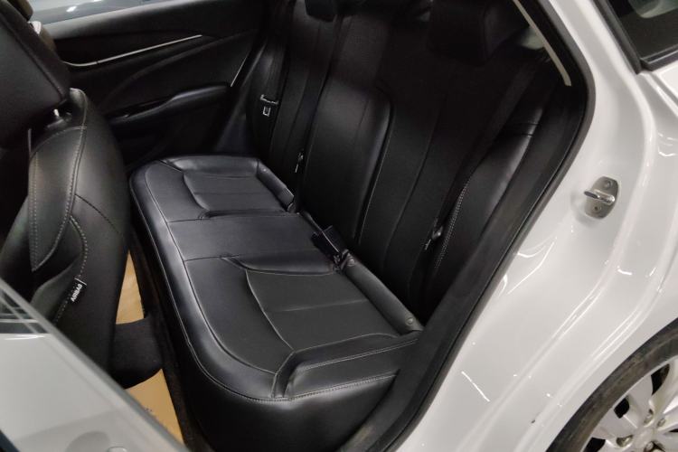 Used Buick GT 2021 Revised Version Flagship 1.5L Automatic Elite Edition Left Rear Seat