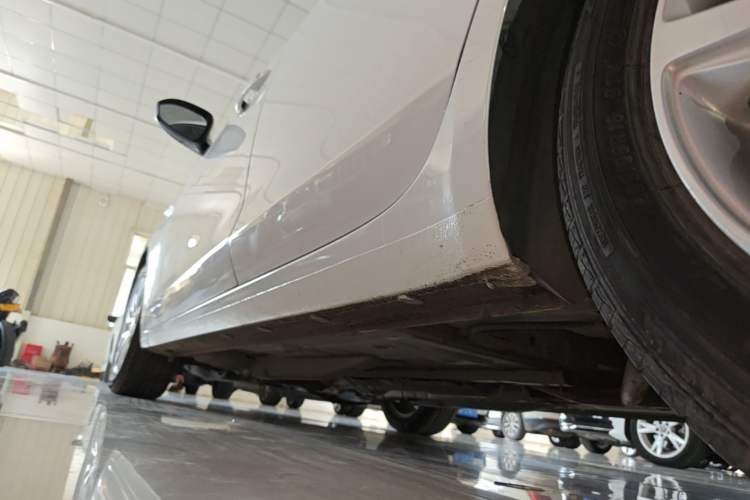 Used Buick GT 2021 Exemplar 1.5L Automatic Elite Version Left Side Sill