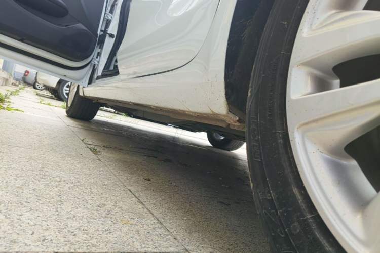 Used Buick GT 2021 Revised Version Flagship 1.5L Automatic Elite Edition Left Side Sill