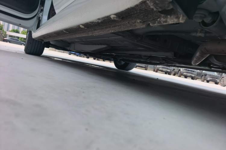 Used Buick GT 2021 Revised Version 1.3T Automatic Mild Hybrid Advanced Edition Left Side Sill