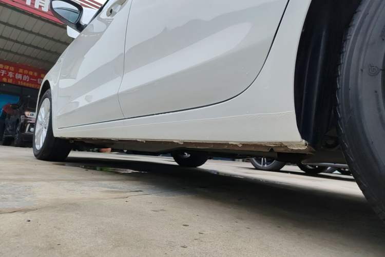 Used Buick GT 2021 Revised Version Flagship 1.5L Automatic Entry-Level Trim Left Side Sill