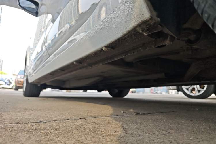 Used Buick GT 2021 Revised Version Flagship 1.5L Automatic Elite Edition Left Side Sill