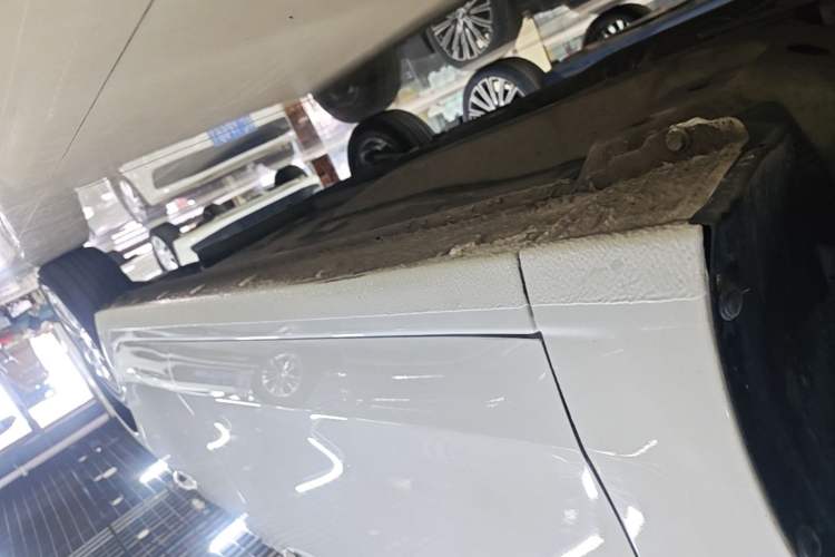 Used Buick GT 2021 Revised Version Flagship 1.5L Automatic Entry-Level Trim Left Side Sill