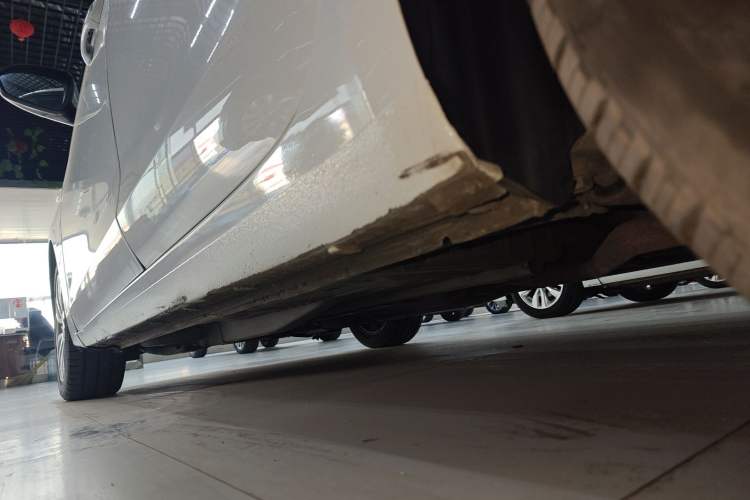 Used Buick GT 2021 Revised Version Flagship 1.5L Automatic Elite Edition Left Side Sill