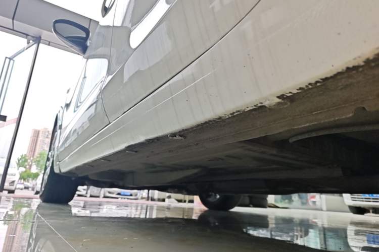 Used Buick GT 2021 1.3T Automatic Mild Hybrid Elite Version Left Side Sill
