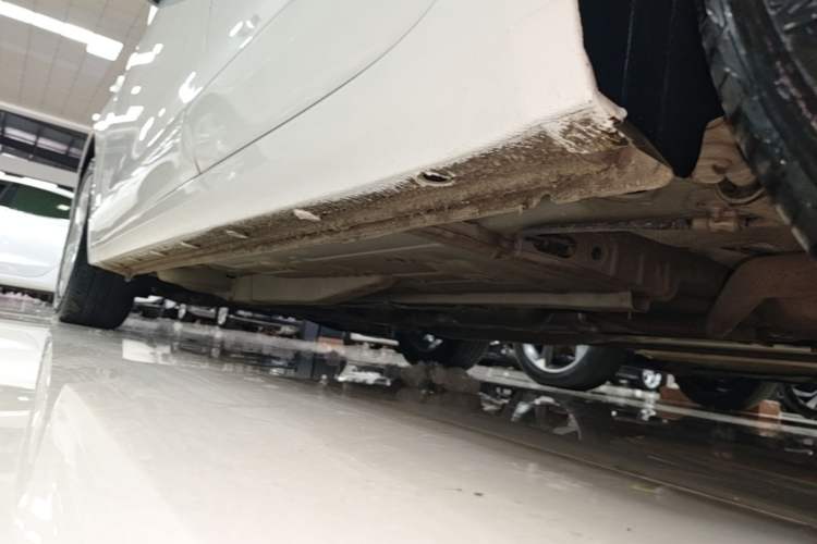 Used Buick GT 2021 Revised Version Flagship 1.5L Automatic Entry-Level Trim Left Side Sill