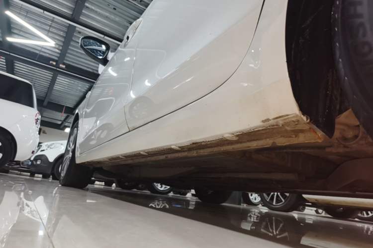 Used Buick GT 2021 Revised Version 1.3T Automatic Mild Hybrid Elite Edition Left Side Sill