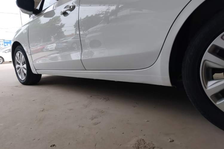 Used Buick GT 2021 Revised Version Flagship 1.5L Automatic Entry-Level Trim Left Side Sill