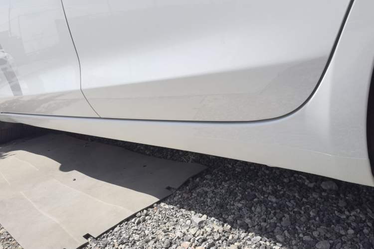 Used Buick GT 2021 Revised Version Flagship 1.5L Automatic Elite Edition Left Side Sill