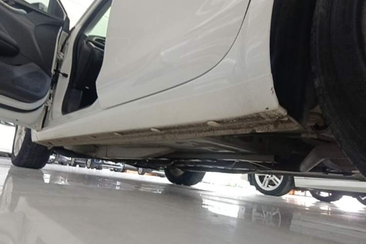 Used Buick GT 2021 Revised Version Flagship 1.5L Automatic Elite Edition Left Side Sill