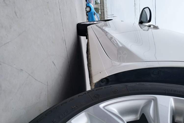 Used Buick GT 2021 Revised Version Flagship 1.5L Automatic Elite Edition Left Side Sill