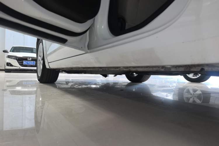Used Buick GT 2021 Exemplar 1.5L Automatic Elite Version Left Side Sill