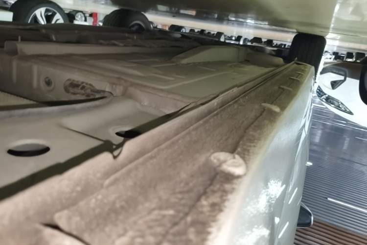 Used Buick GT 2021 Revised Version Flagship 1.5L Automatic Entry-Level Trim Left Side Sill