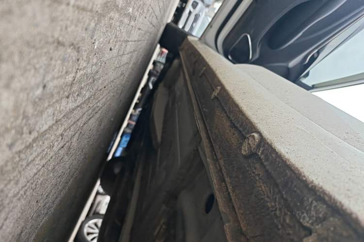 Used Buick GT 2021 Revised Version Flagship 1.5L Automatic Elite Edition Left Side Sill