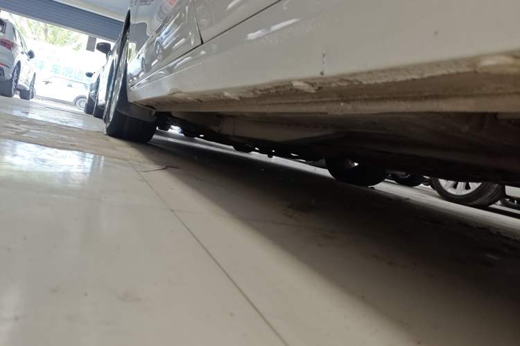 Used Buick GT 2021 Revised Version Flagship 1.5L Automatic Elite Edition Left Side Sill