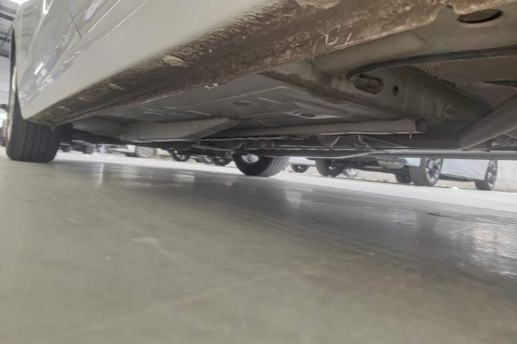 Used Buick GT 2021 Revised Version Flagship 1.5L Automatic Entry-Level Trim Left Side Sill