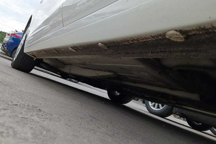 Used Buick GT 2021 Revised Version Flagship 1.5L Automatic Elite Edition Left Side Sill