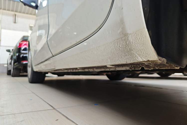Used Buick GT 2021 Revised Version Flagship 1.5L Automatic Elite Edition Left Side Sill