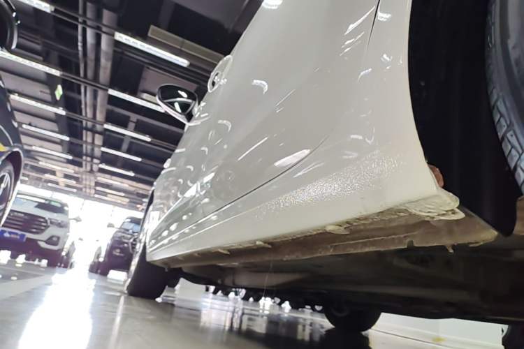 Used Buick GT 2021 1.3T Automatic Mild Hybrid Elite Version Left Side Sill