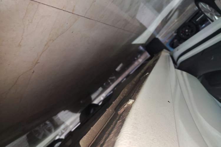 Used Buick GT 2021 1.3T Automatic Mild Hybrid Elite Version Left Side Sill
