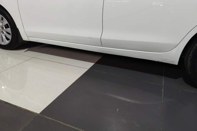 Used Buick GT 2021 Revised Version Flagship 1.5L Automatic Elite Edition Left Side Sill