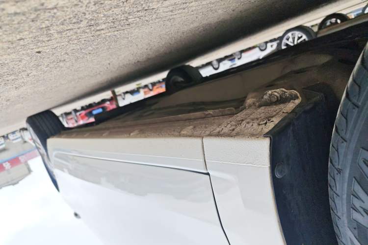 Used Buick GT 2021 Revised Version 1.3T Automatic Mild Hybrid Elite Edition Left Side Sill
