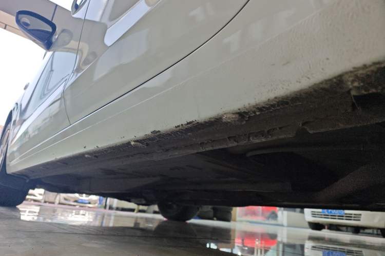 Used Buick GT 2021 Revised Version Flagship 1.5L Automatic Elite Edition Left Side Sill