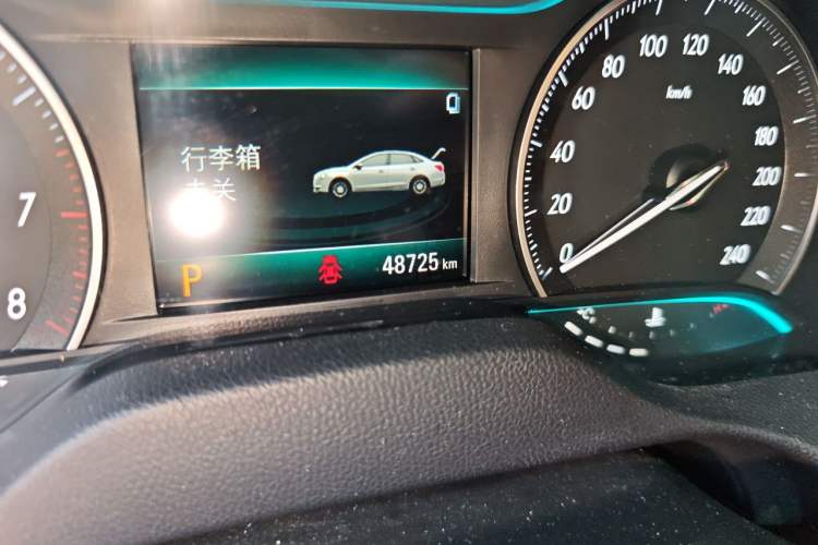Used Buick GT 2021 Revised Version 1.3T Automatic Mild Hybrid Elite Edition Odometer Close Up