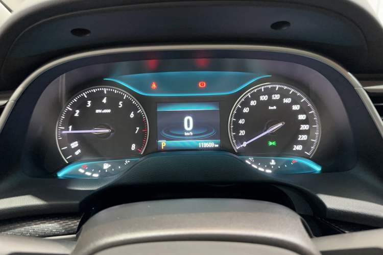 Used Buick GT 2021 1.3T Automatic Mild Hybrid Elite Version Odometer Close Up