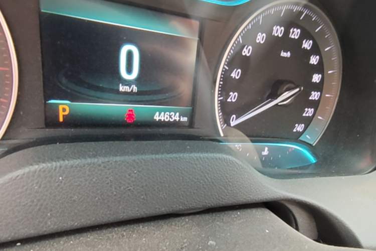 Used Buick GT 2021 1.3T Automatic Mild Hybrid Elite Version Odometer Close Up