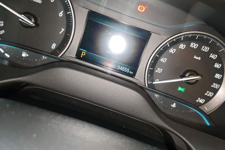Used Buick GT 2021 Revised Version 1.3T Automatic Mild Hybrid Elite Edition Odometer Close Up