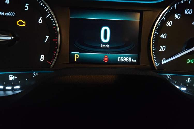 Used Buick GT 2021 1.3T Automatic Mild Hybrid Elite Version Odometer Close Up