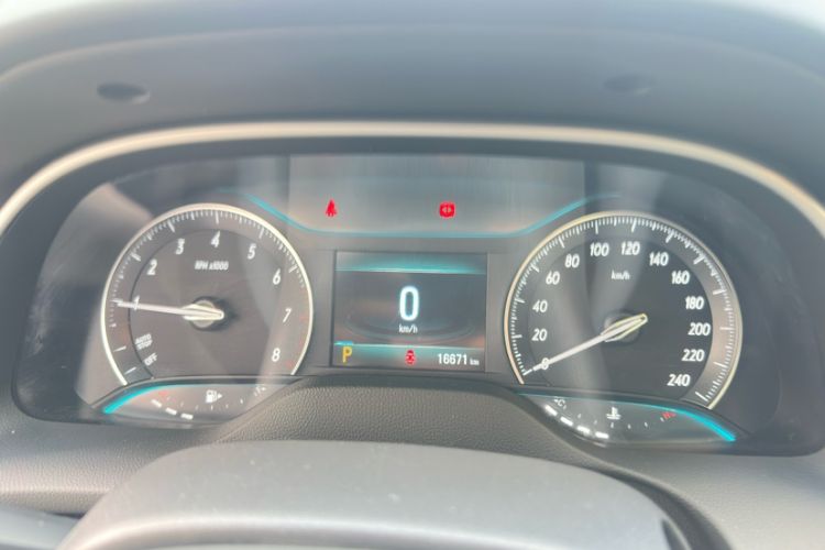 Used Buick GT 2021 Exemplar 1.5L Automatic Elite Version Odometer Close Up