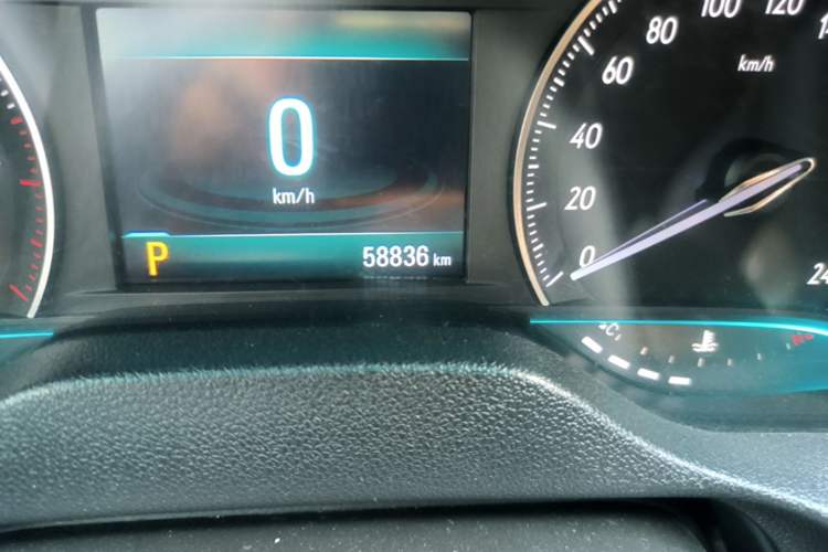 Used Buick GT 2021 Exemplar 1.5L Automatic Entry-Level Trim Odometer Close Up