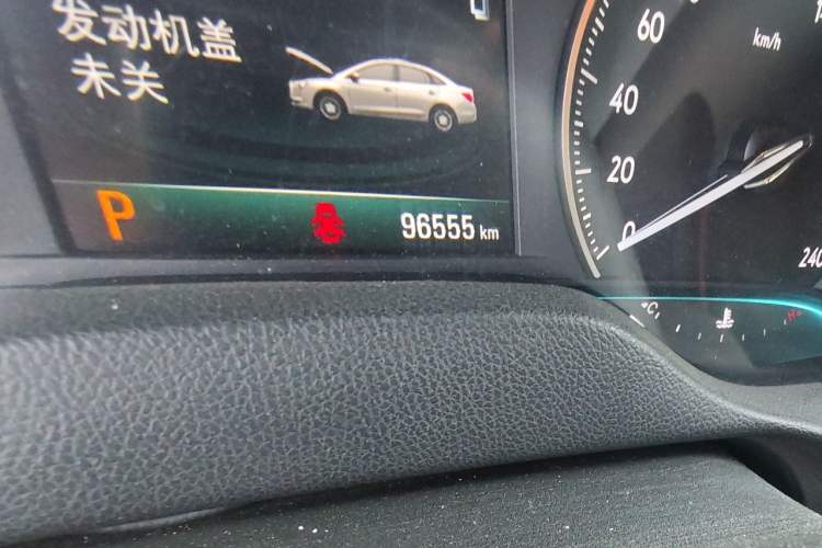 Used Buick GT 2021 Exemplar 1.5L Automatic Elite Version Odometer Close Up