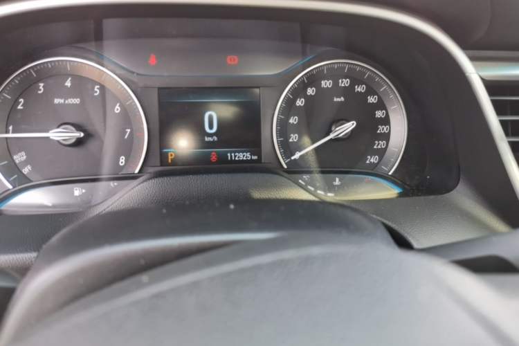 Used Buick GT 2021 Revised Version 1.3T Automatic Mild Hybrid Elite Edition Odometer Close Up
