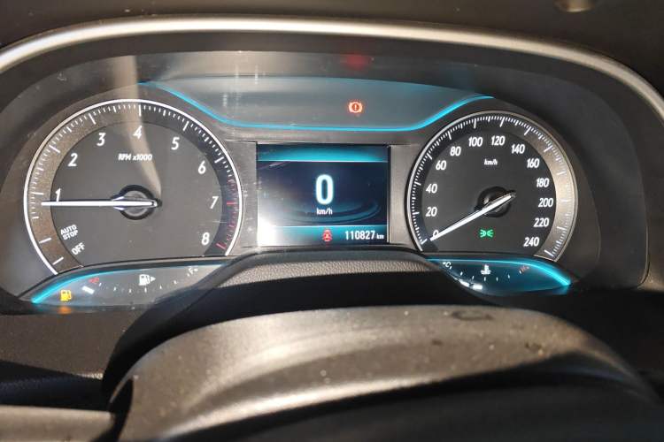 Used Buick GT 2021 1.3T Automatic Mild Hybrid Elite Version Odometer Close Up